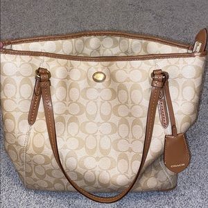 Authentic Coach Tote!